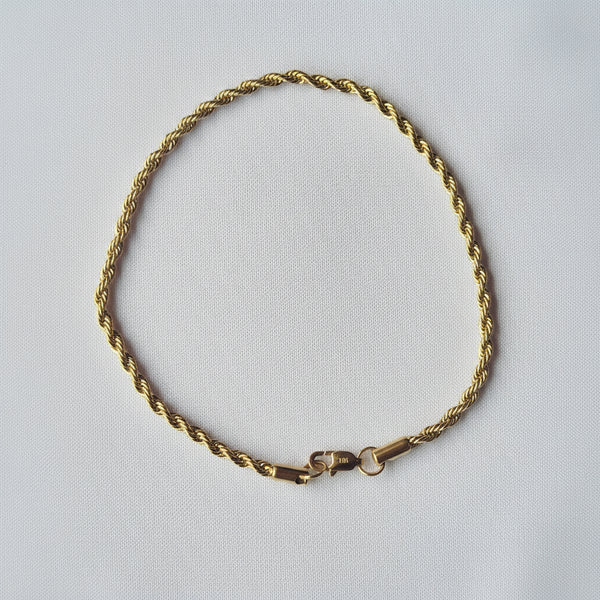 Manilla Lazo Fina joyeria en oro, oro laminado Leyfina -- accesorio elegante coleccion Leyfina