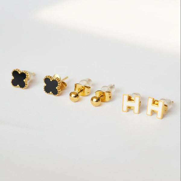 Aretes H, aretes dorados para mujer en oro laminado 18K - LeyFina Colombia