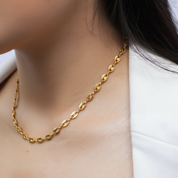 Cadena Mariner Grano de Café Mujer puesta -- joyeria fina Leyfina Colombia