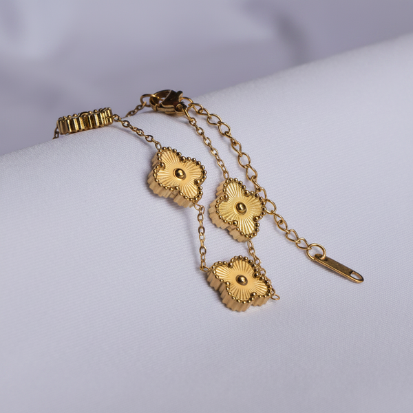 Pulsera Trébol Dorada en oro laminado 18K - LeyFina