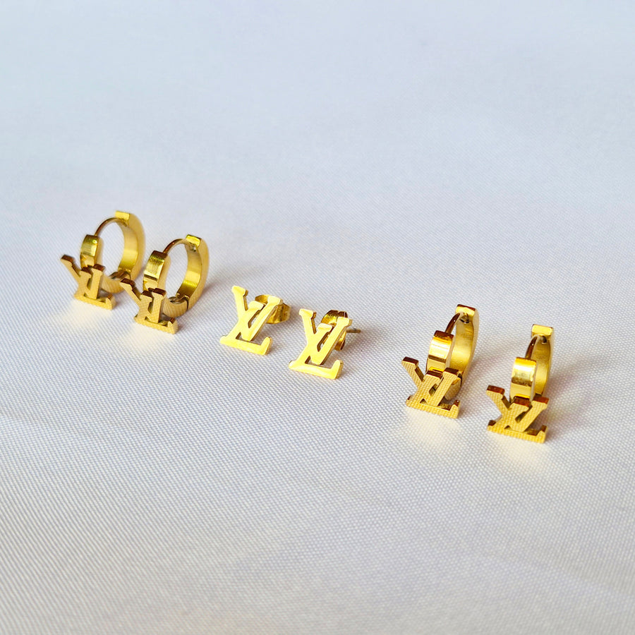 Aretes L Fina, aretes dorados para mujer en oro laminado 18K - LeyFina Colombia