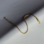 Tobillera Lazo detalle del broche -- Leyfina joyeria fina