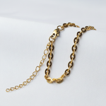 Pulsera Óvalo puesta -- joyeria fina Leyfina Colombia