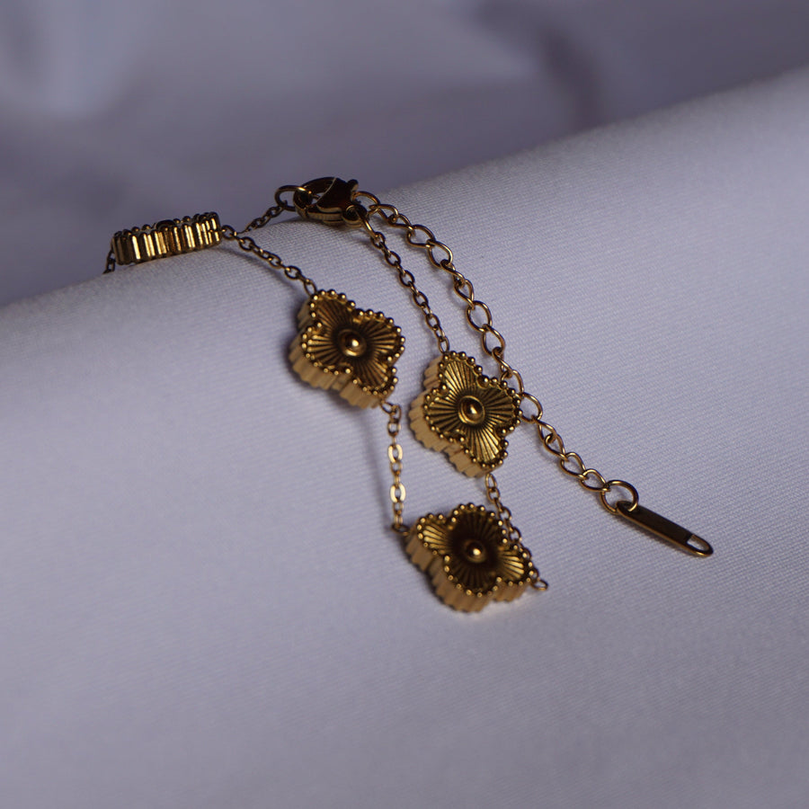 Pulsera trebol dorada