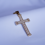 Dije Cruz Piedras, dije dorado en oro laminado 18K para tu cadena - LeyFina