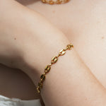 Pulso Grano de Café joyeria en oro, oro laminado Leyfina -- accesorio elegante coleccion Leyfina