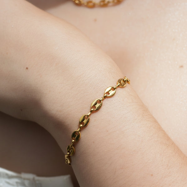 Pulso Grano de Café joyeria en oro, oro laminado Leyfina -- accesorio elegante coleccion Leyfina