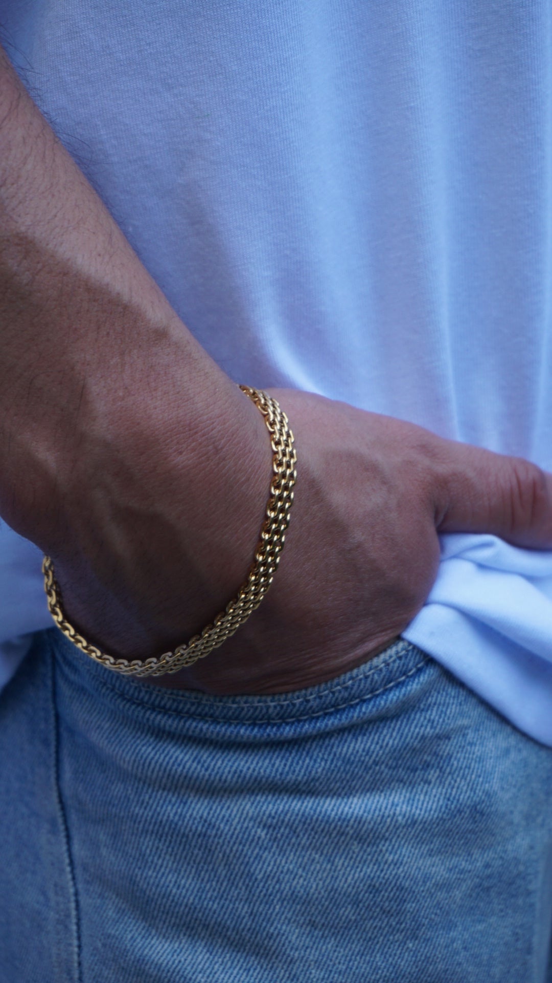 Manilla Chinesca Bold