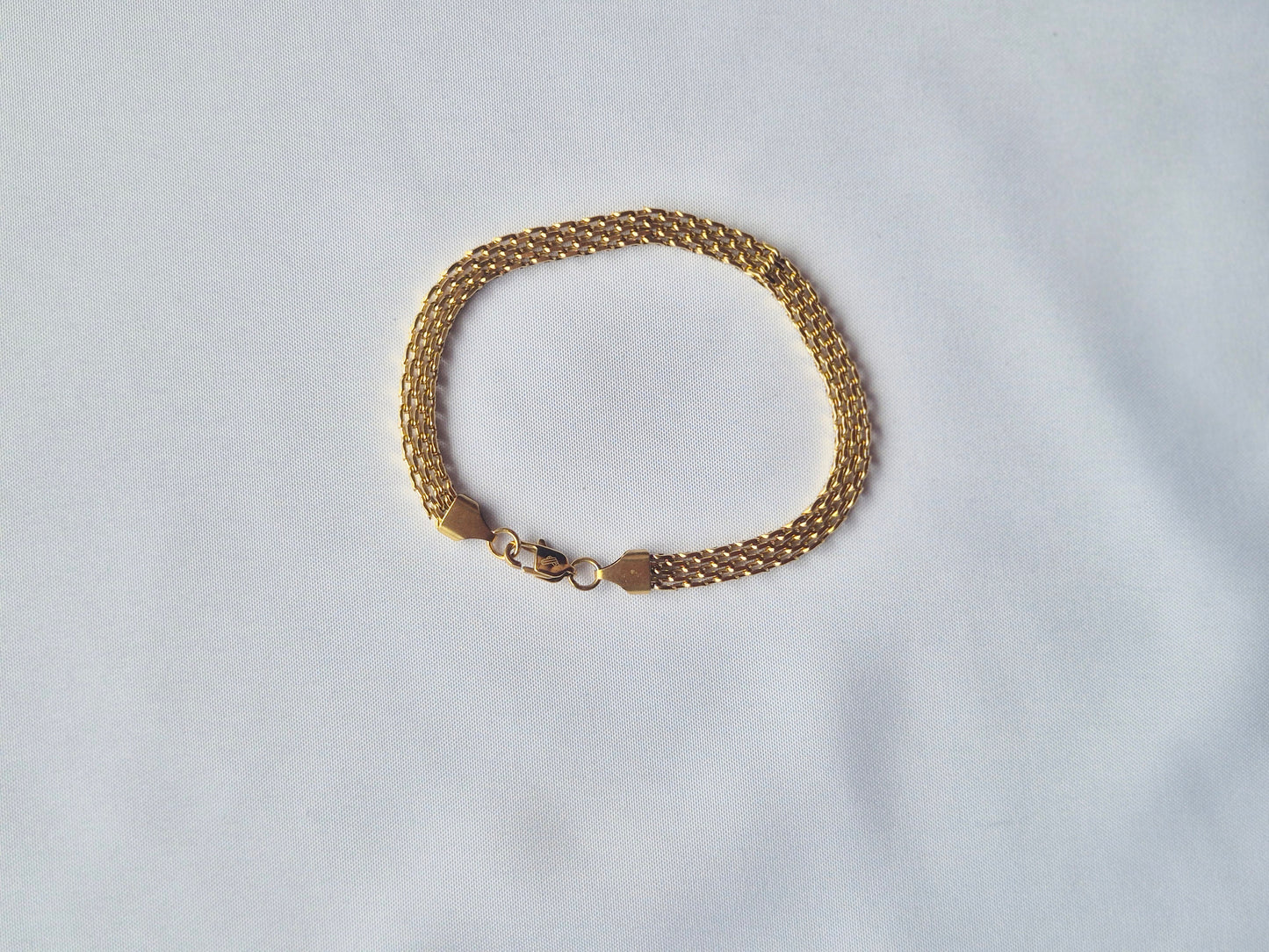 Manilla Chinesca Bold